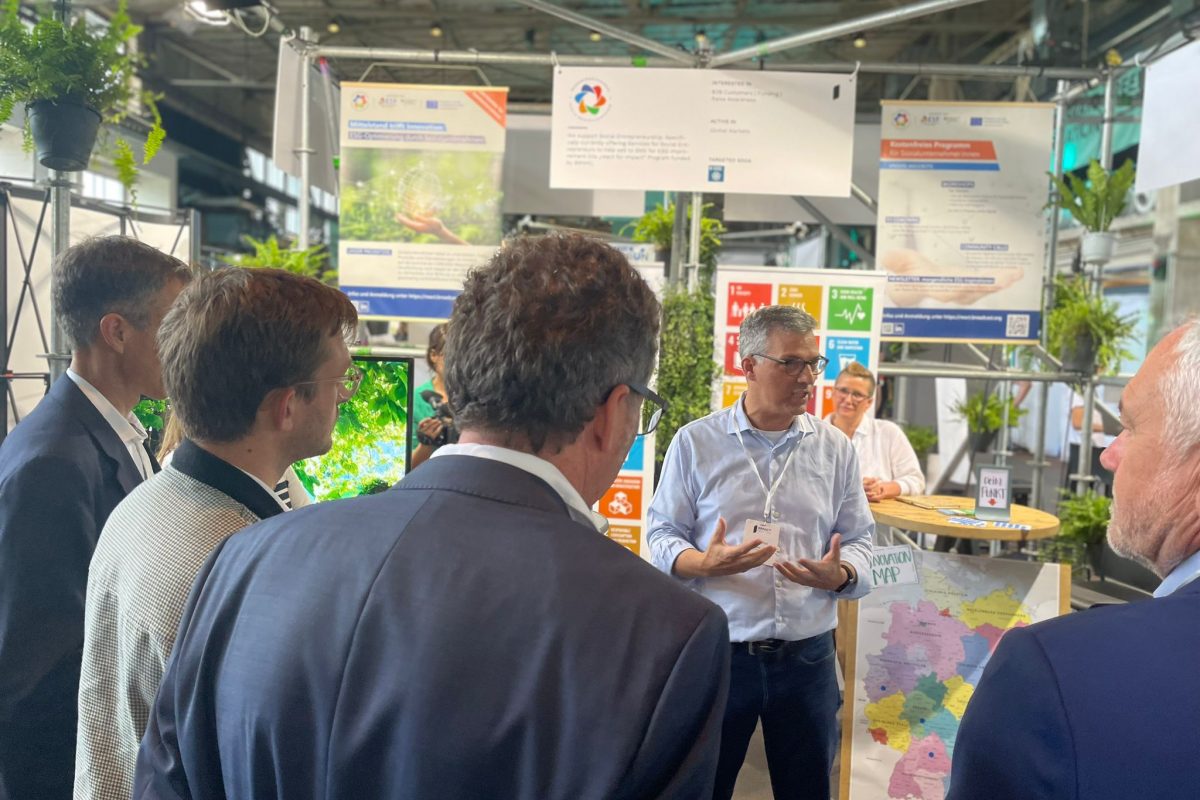 57b6e970-8cb7-4c45-9544-2fc19ca1cdac